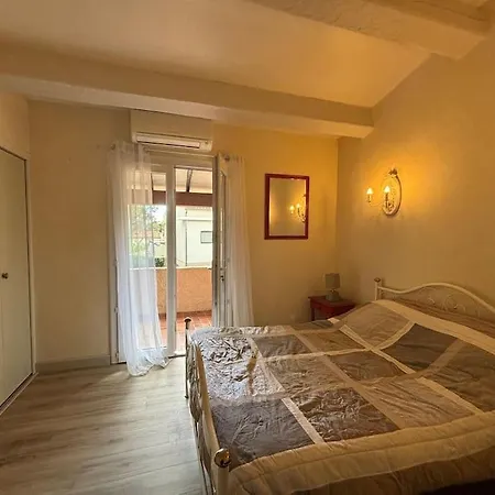 Apartment Rez De Jardin & Saint-Raphaël